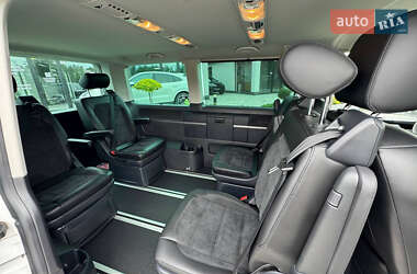 Минивэн Volkswagen Multivan 2019 в 