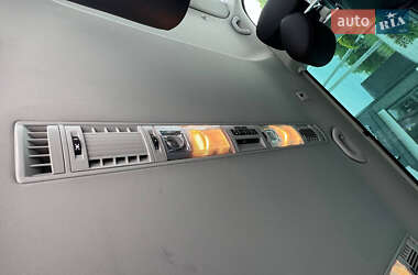 Минивэн Volkswagen Multivan 2019 в 