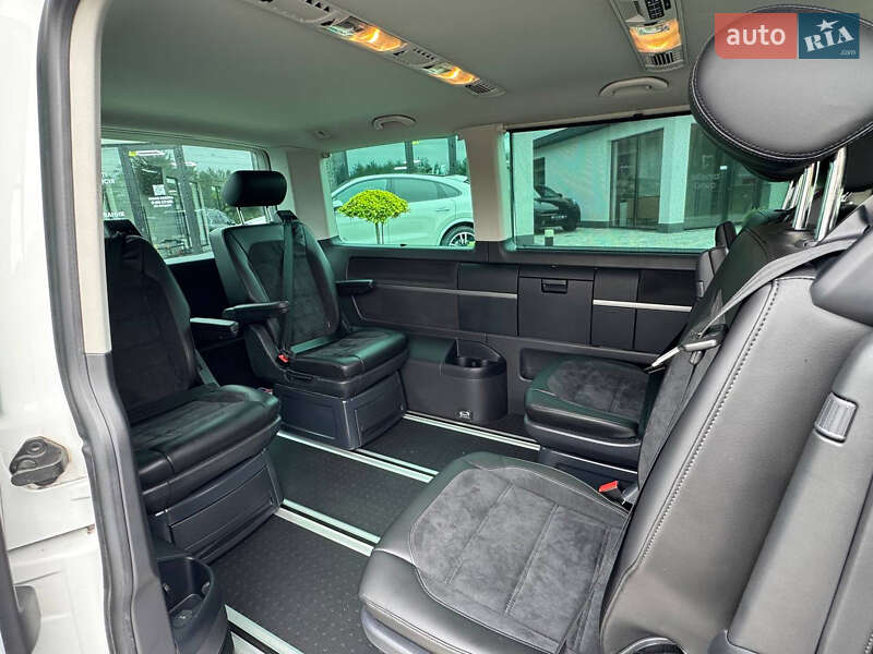 Мінівен Volkswagen Multivan 2019 в Ужгороді