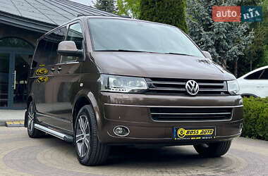 Мінівен Volkswagen Multivan 2015 в Львові