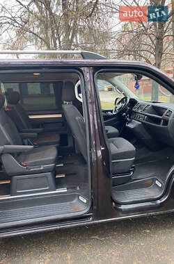 Минивэн Volkswagen Multivan 2016 в 