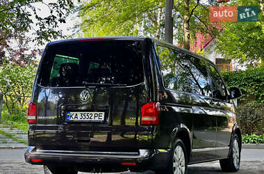 Мінівен Volkswagen Multivan 2010 в 