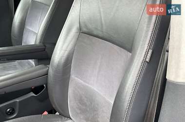 Минивэн Volkswagen Multivan 2013 в 