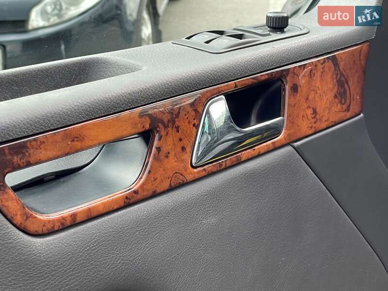 Мінівен Volkswagen Multivan 2013 в Києві