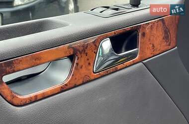Минивэн Volkswagen Multivan 2013 в 