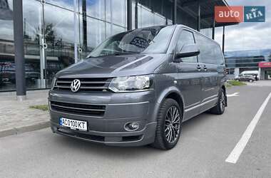 Мінівен Volkswagen Multivan 2011 в 
