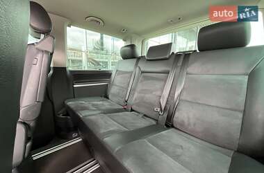 Мінівен Volkswagen Multivan 2011 в 