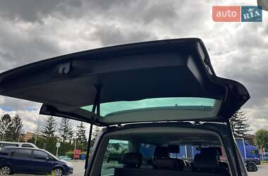 Мінівен Volkswagen Multivan 2011 в 