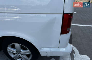 Мінівен Volkswagen Multivan 2010 в 