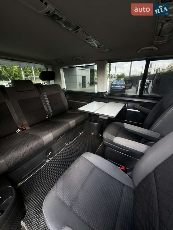 Минивэн Volkswagen Multivan 2010 в Киеве