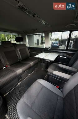 Мінівен Volkswagen Multivan 2010 в 