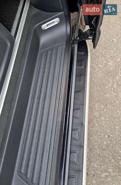 Мінівен Volkswagen Multivan 2011 в 