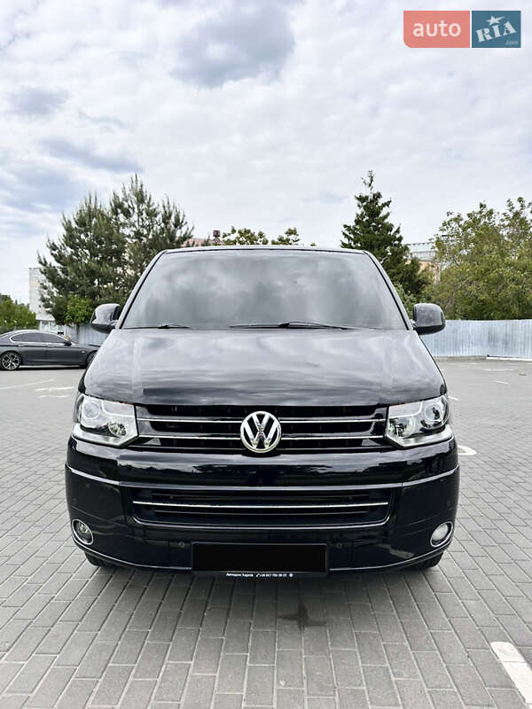Минивэн Volkswagen Multivan 2012 в Харькове