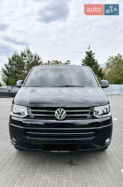 Минивэн Volkswagen Multivan 2012 в 