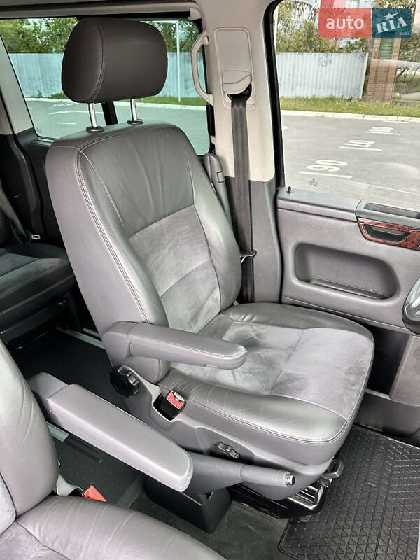 Минивэн Volkswagen Multivan 2012 в Харькове