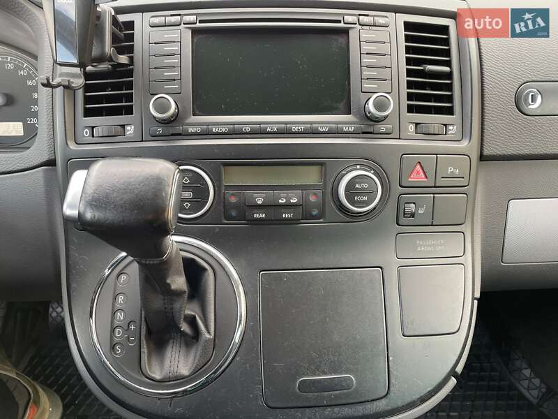 Минивэн Volkswagen Multivan 2006 в Луцке