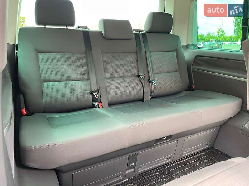 Минивэн Volkswagen Multivan 2006 в Луцке