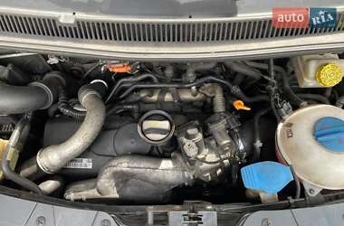 Минивэн Volkswagen Multivan 2006 в 