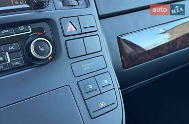 Минивэн Volkswagen Multivan 2014 в 