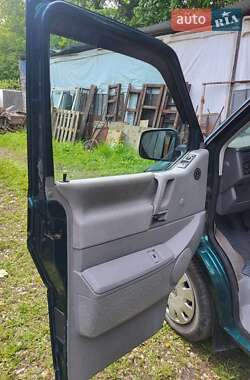 Мінівен Volkswagen Multivan 2001 в 