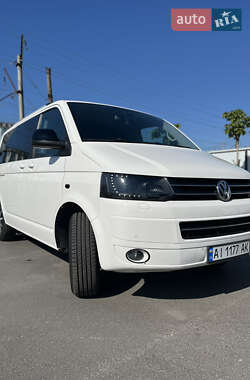 Мінівен Volkswagen Multivan 2013 в 