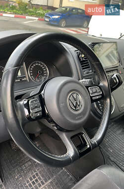 Мінівен Volkswagen Multivan 2013 в 