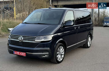 Минивэн Volkswagen Multivan 2020 в 