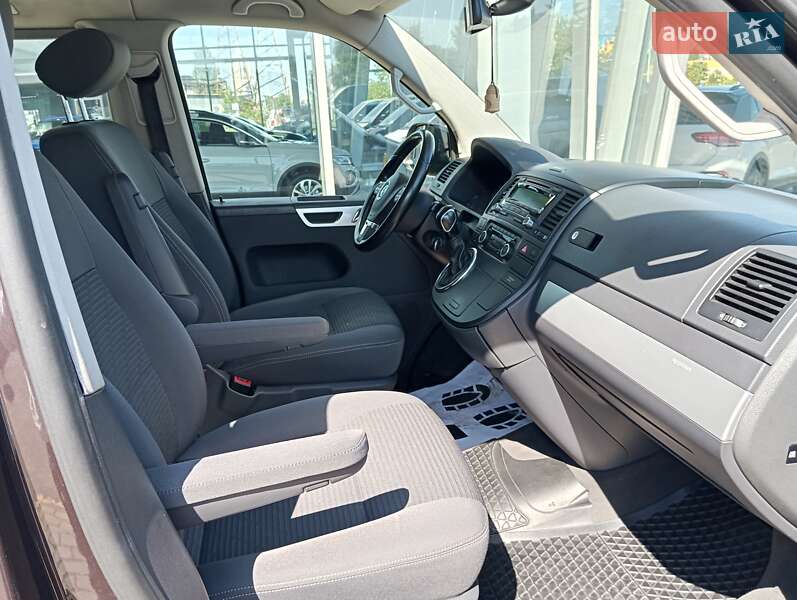Минивэн Volkswagen Multivan 2011 в Киеве