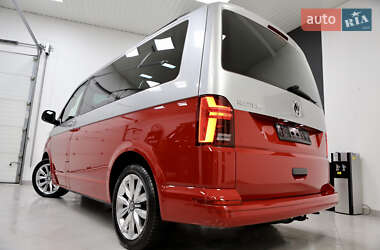Минивэн Volkswagen Multivan 2020 в 