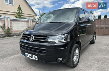 Минивэн Volkswagen Multivan 2015 в 