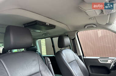 Минивэн Volkswagen Multivan 2015 в 