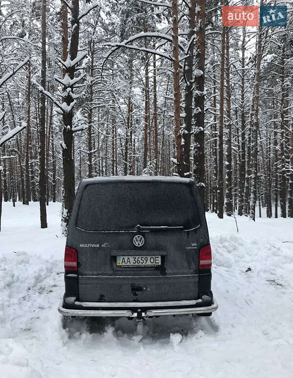 Минивэн Volkswagen Multivan 2008 в Киеве