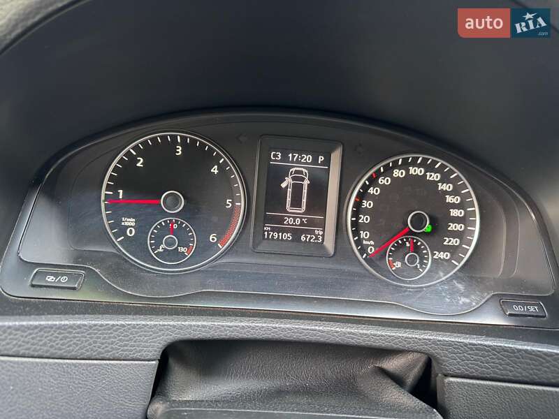 Мінівен Volkswagen Multivan 2012 в Києві
