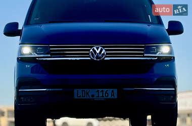 Минивэн Volkswagen Multivan 2020 в 