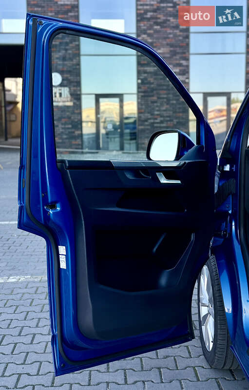 Мінівен Volkswagen Multivan 2020 в Чернівцях