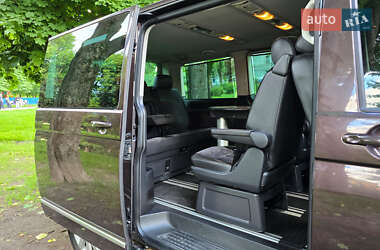 Минивэн Volkswagen Multivan 2010 в 