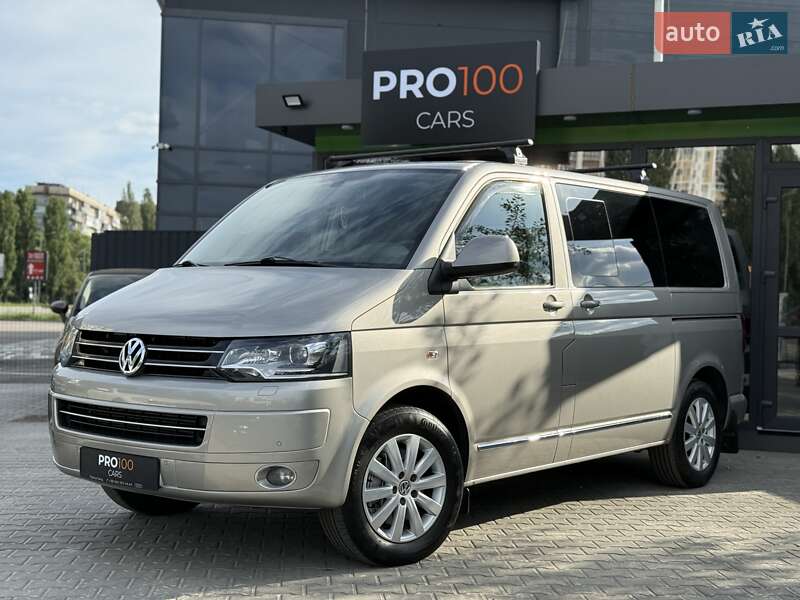 Мінівен Volkswagen Multivan 2011 в Києві