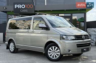 Минивэн Volkswagen Multivan 2011 в 