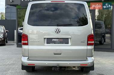 Минивэн Volkswagen Multivan 2011 в 