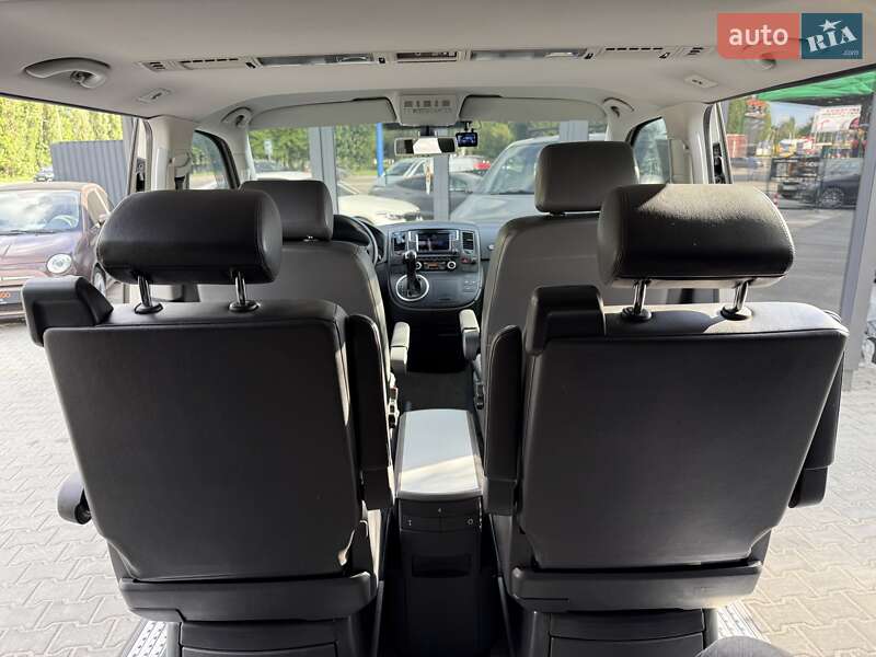 Мінівен Volkswagen Multivan 2011 в Києві