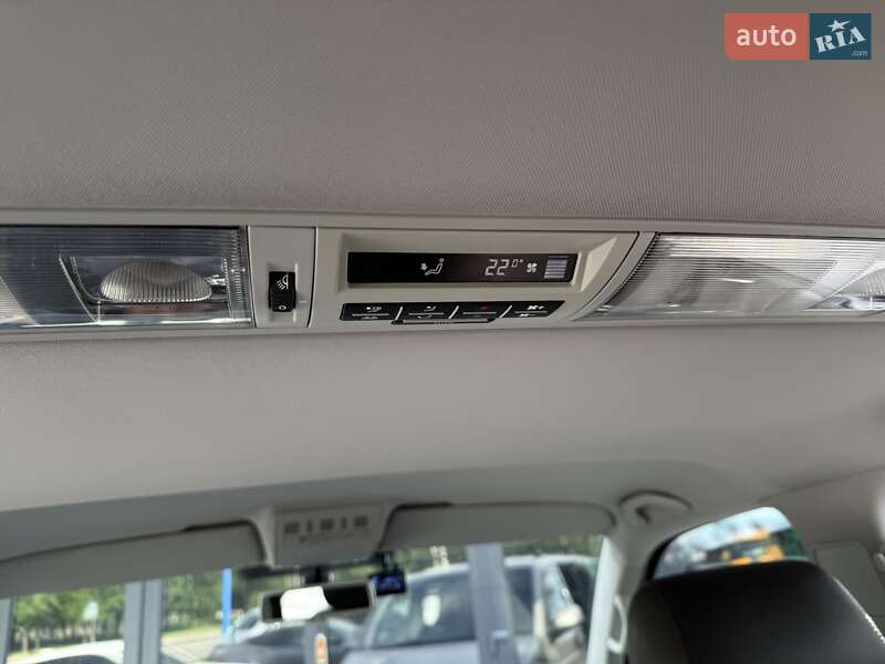 Мінівен Volkswagen Multivan 2011 в Києві