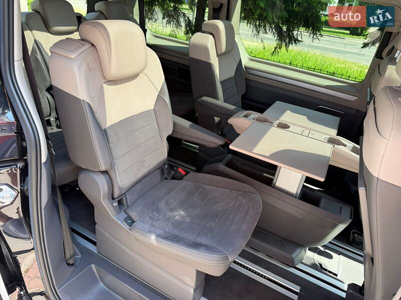 Минивэн Volkswagen Multivan 2023 в Черкассах