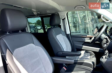 Минивэн Volkswagen Multivan 2023 в 