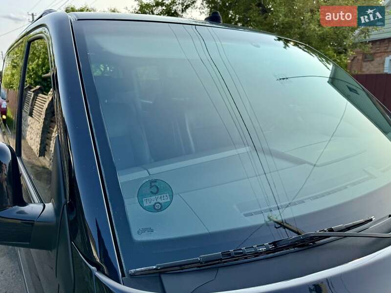 Минивэн Volkswagen Multivan 2009 в Казатине