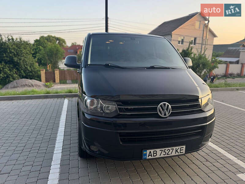 Минивэн Volkswagen Multivan 2010 в Виннице