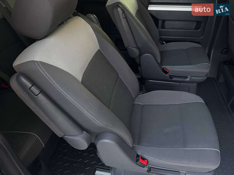 Минивэн Volkswagen Multivan 2010 в Виннице