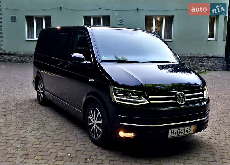 Минивэн Volkswagen Multivan 2017 в Сваляве