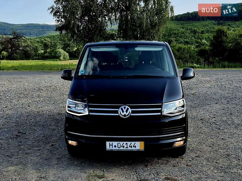 Минивэн Volkswagen Multivan 2017 в Сваляве