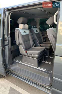 Минивэн Volkswagen Multivan 2008 в 
