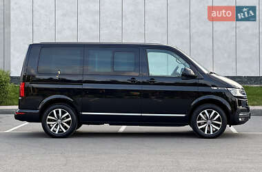 Минивэн Volkswagen Multivan 2020 в 